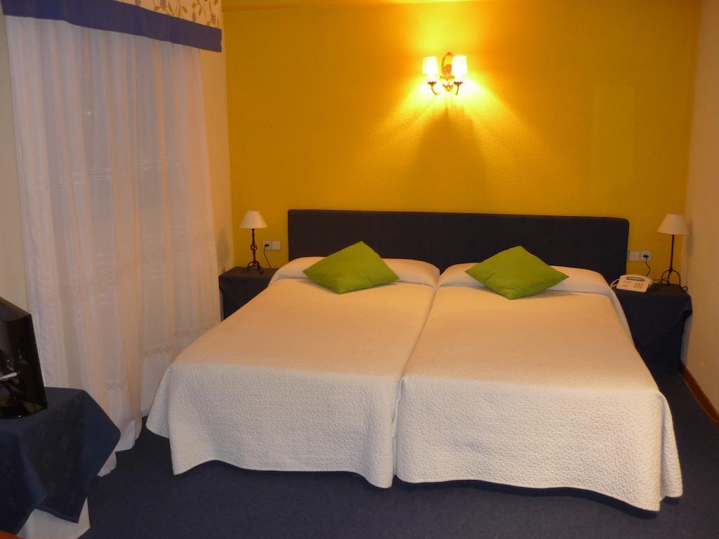 Hotel Reconquista Alzira Quarto foto