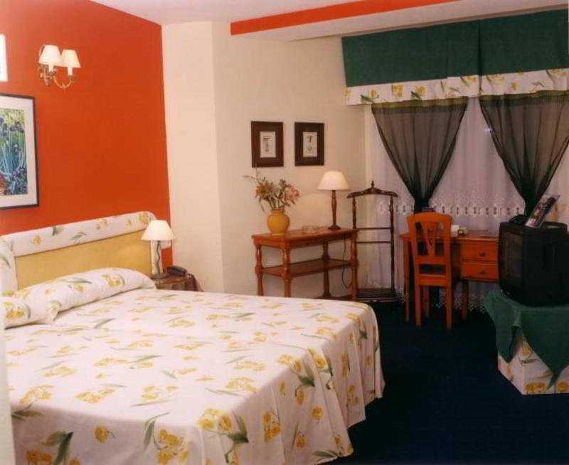 Hotel Reconquista Alzira Quarto foto